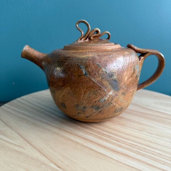 Vintage Raymond Gallucci Artisan Ceramic Teapot Swirl w/Lid Design Signed - Picture 1 of 10